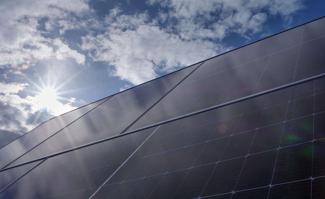 Solar energy 7882650 1280